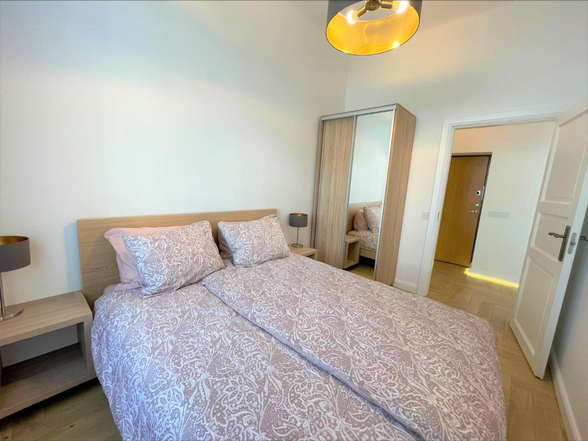Picturesque Old Town Apartment With Charming Balcony Kaunas Exteriör bild