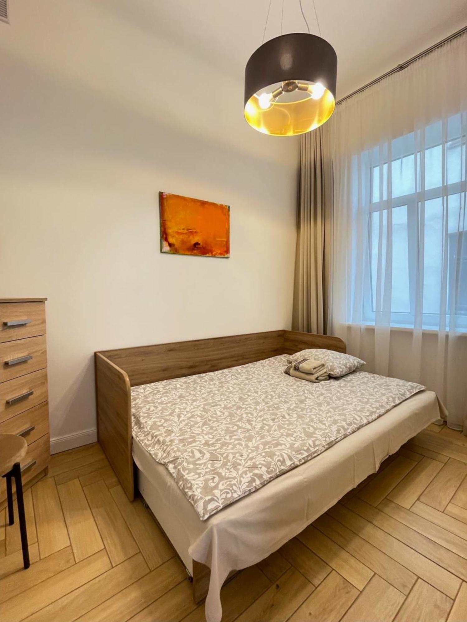Picturesque Old Town Apartment With Charming Balcony Kaunas Exteriör bild